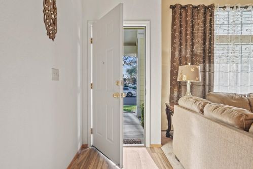 2024 Bailey Dr, Modesto CA  95355-9160 exterior