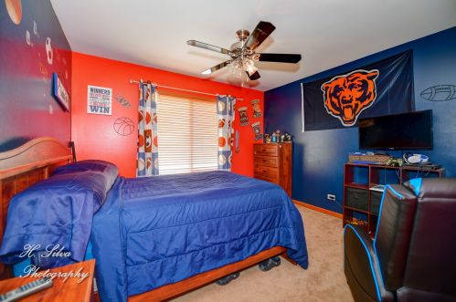 708 Bay Shore Dr, Pingree Grove IL  60140-9144 exterior