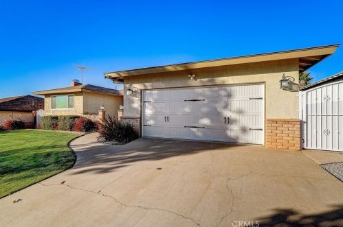 35560 Vineyard St, Yucaipa, CA 92399-4925