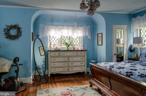 585 Warwick Rd, Haddonfield NJ 08033-3845 exterior