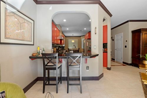8261 Red Elk Dr, Elk Grove, CA 95758-7943
