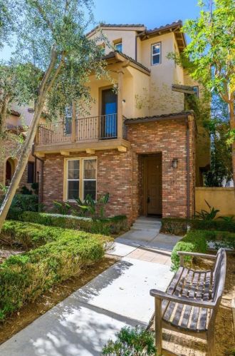 15 Tall Oak, Irvine CA  92603-4213 exterior