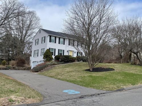19 Borough Rd, Southington, CT 06489-4151