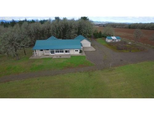 8097 Red Prairie Rd, Sheridan, OR 97378-9521