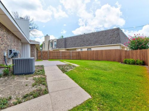 2923 Allister St, Dallas TX  75229-2460 exterior