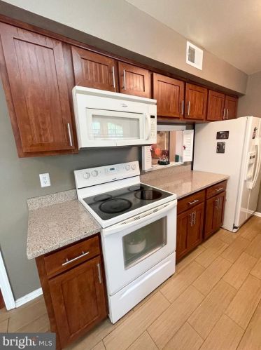 14536 Macbeth Dr, Silver Spring MD 20906-2680 exterior