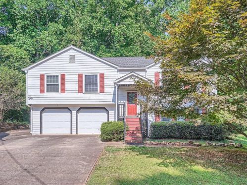 803 Braddock Pl, Holly Springs, GA 30189-2390