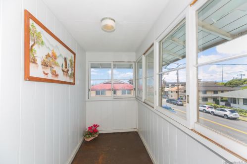 1635 Alaneo St, Honolulu HI  96817-2915 exterior