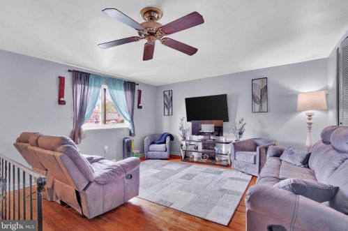 839 Hilton Dr, Lancaster PA  17603-5835 exterior