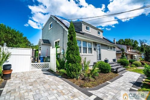 12 Richard Ave, Perth Amboy, NJ 08861-1539