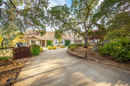 5955 Davidson Ct, Valley Springs, CA 95252-9441