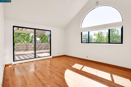 72 Mozden Ln, Concord CA  94523-3369 exterior