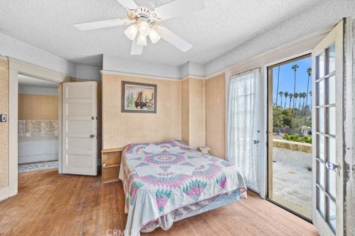 5216 Victoria Ave, Riverside CA  92506-1565 exterior