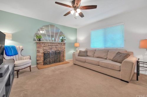 4046 Columbia Ave, Riverside CA  92501-1526 exterior