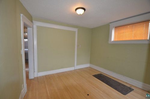 2024 2nd St, Duluth, MN 55812-1814