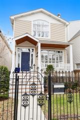 3018 Hamilton Ave, Chicago, IL 60618-8112