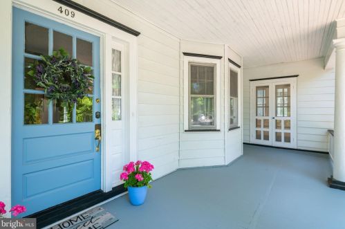 409 Warwick Rd, Tavistock NJ 08033-3829 exterior