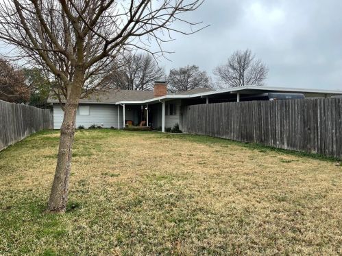 717 Kingsbridge Dr, Garland TX 75040-3515 exterior