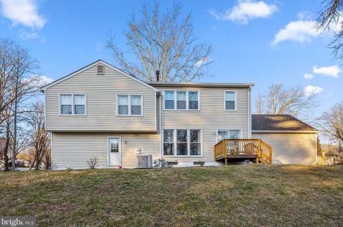 5002 Ten Mills Rd, Columbia MD  21044-1539 exterior