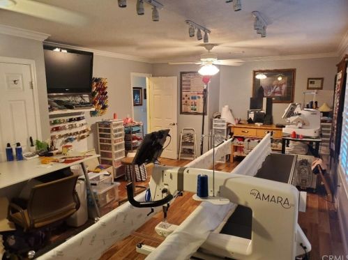 16743 Stallion Pl, Riverside CA  92504-5843 exterior