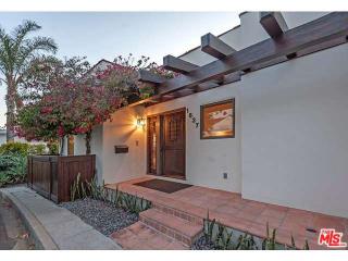 1637 Cicero Dr, Los Angeles, CA 90026-1603
