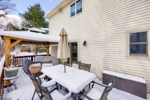 4 Tulip Ln, Dover NJ  07869-4773 exterior