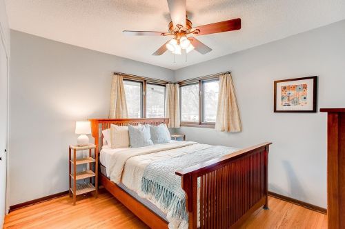 165 Hawes Ave, Saint Paul MN  55126-6205 exterior