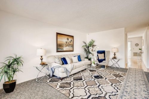 217 Candice Pl, Vista, CA 92083-1943