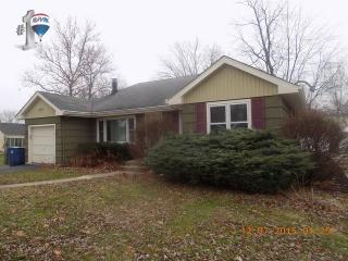 1429 Park St, Crete, IL 60417-2934