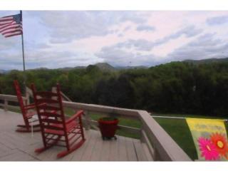 392 Coal Chute Rd, Elizabethton, TN 37643-4951