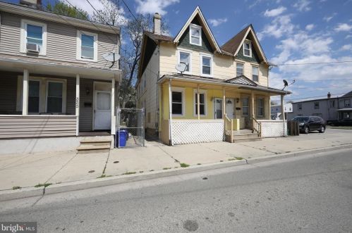 335 Middlesex St, Gloucester, NJ 08030-1440