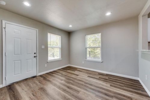 1476 Rosedale St, Fort Worth TX  76104-5633 exterior