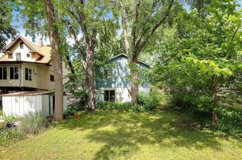 153 Bates Ave, Saint Paul MN  55106-6330 exterior