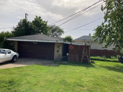 9408 Merrill Ave, Morton Grove, IL 60053-1041