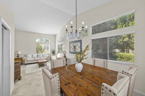 6528 Blackwood St, Riverside CA  92506-6240 exterior