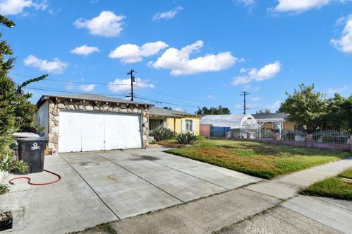 1236 Foxfire St, Anaheim, CA 92801-1907