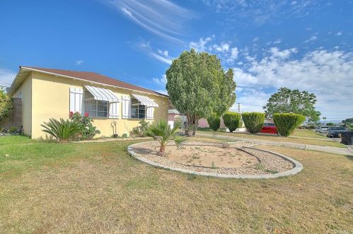 3239 Conejo Dr, San Bernardino, CA 92404-2616
