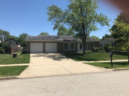 189 Lockwood Ln, Hanover Park, IL 60108-1731