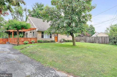 1455 Marene Dr, Harrisburg, PA 17109-5635