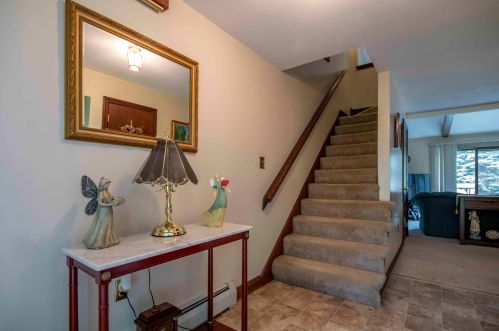 79 Pendleton Ln, Londonderry, NH 03053-3606