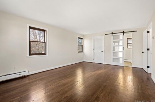 20 Summit Dr, Wapping CT  06074-3742 exterior
