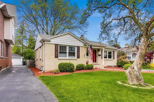718 Euclid Ave, Arlington Hts, IL 60004-5710