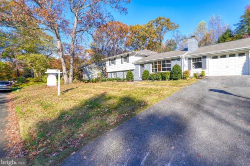 46 Whittier Pkwy, Severna Park, MD 21146-3051