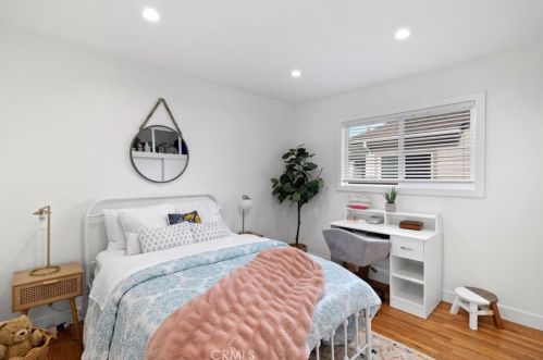 15005 Cranbrook Ave, Hawthorne CA  90250-8476 exterior