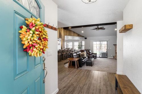 2665 Hawkeye Ave, Turlock CA  95380-2950 exterior