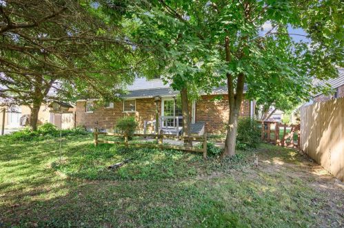 1590 Fawnvista Ln, Cincinnati OH 45246-2039 exterior