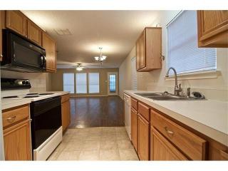 7507 Kings Trl, Fort Worth TX  76133-8347 exterior