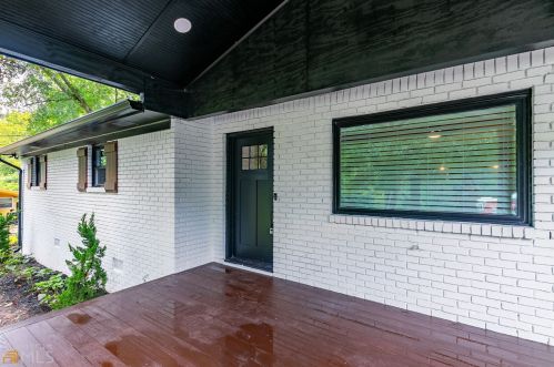 2892 Humphries Dr, Atlanta GA  30354-2434 exterior