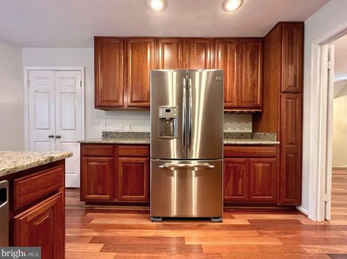 9405 Odyssey Ct, Springfield VA  22015-1910 exterior