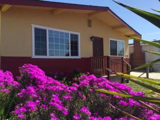 1728 Mendocino St, Seaside, CA 93955-3906